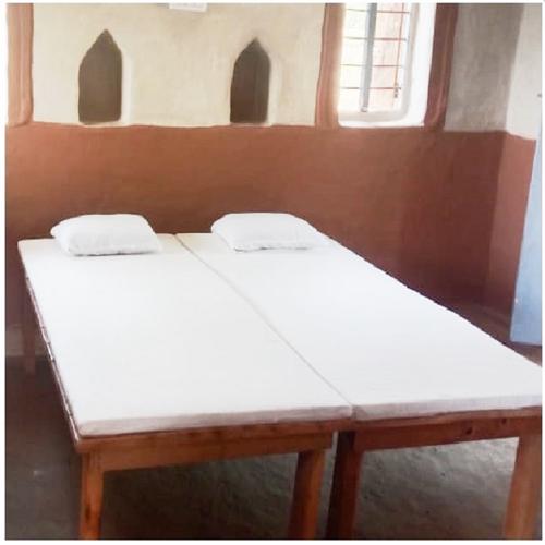 Yashoda Homestay, Sarwahi